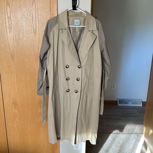 Urbancode tan trench coat